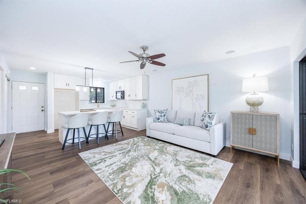 746 Eagle Creek Dr #203, Naples, photo 2