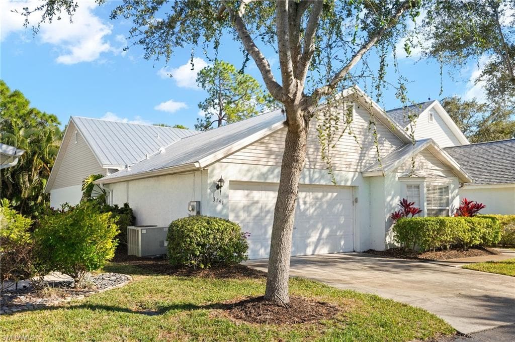 3141 Carriage Cir, Naples, photo 3