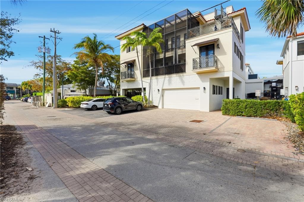 340 12th Ave #6, Naples, photo 3