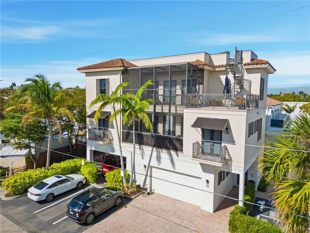 340 12th Ave #6, Naples