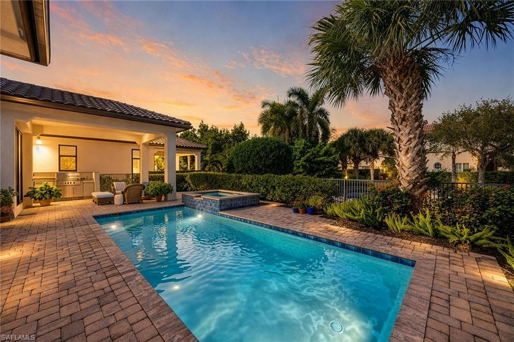 2277 Residence Cir, Naples, photo 2