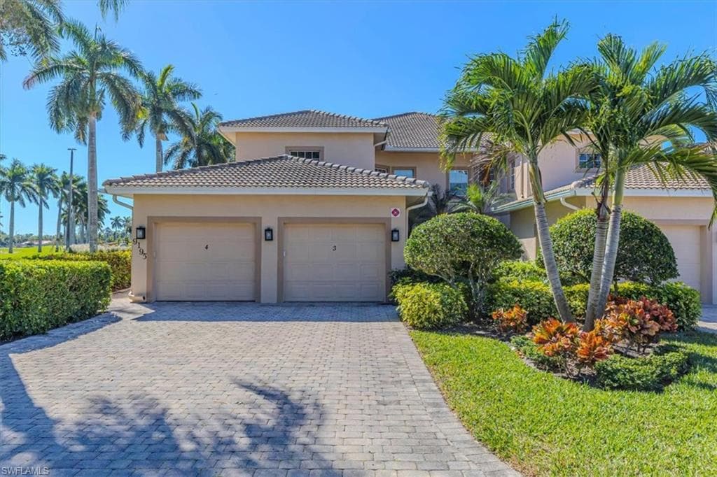 9195 Michael Cir #1303, Naples