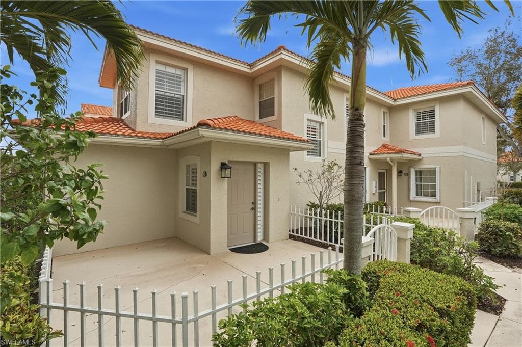 7680 Oleander Gate Dr #j202, Naples