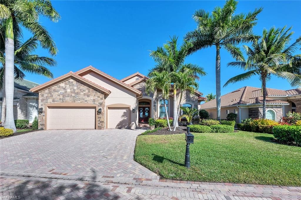 9087 Breakwater Dr, Naples, photo 2