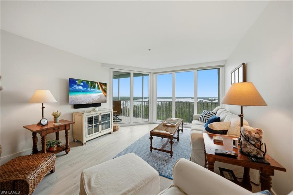 345 Mango St #604, Fort Myers Beach, photo 3