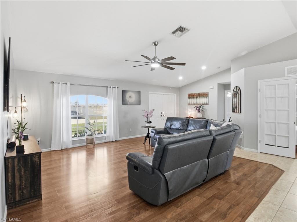 2833 4th Ave, Cape Coral, photo 2