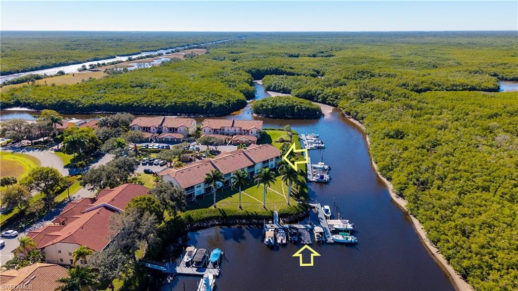 162 Newport Dr #1207, Naples