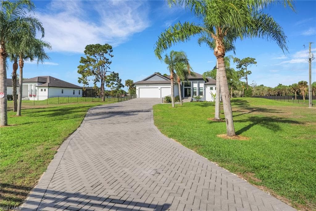 653 23rd St, Naples, photo 3