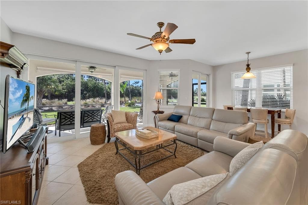 1285 Rialto Way #102, Naples, photo 2