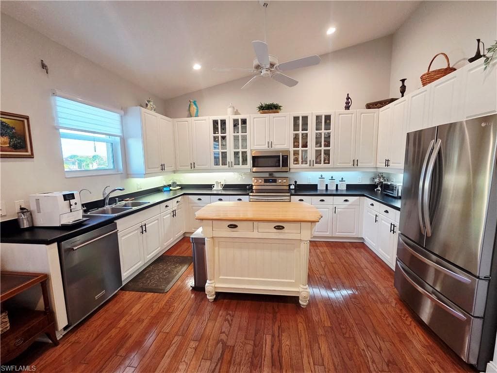 6775 Huntington Lakes Cir #202, Naples, photo 2