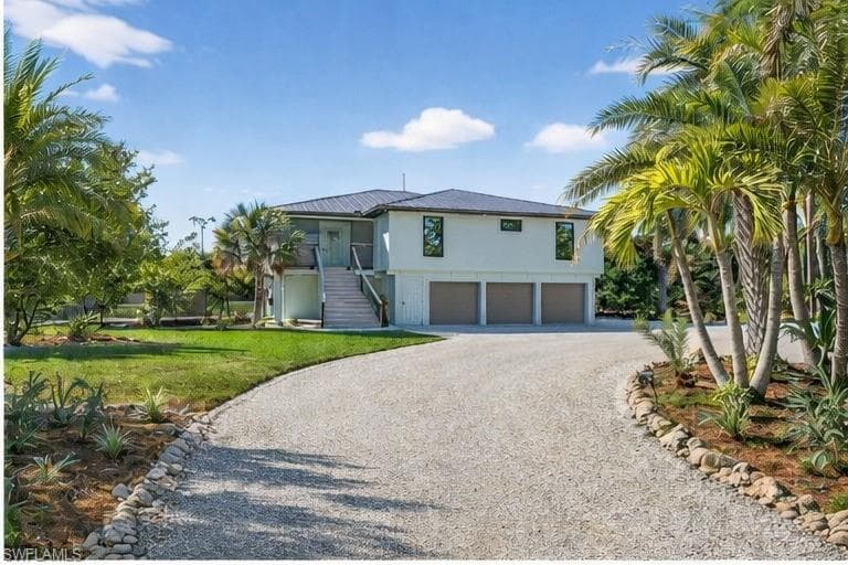 1211 Periwinkle Way, Sanibel