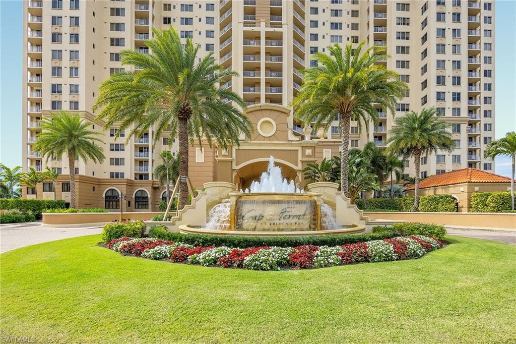 6597 Nicholas Blvd #405, Naples, photo 2