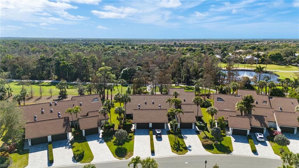 105 Cypress View Dr #105, Naples