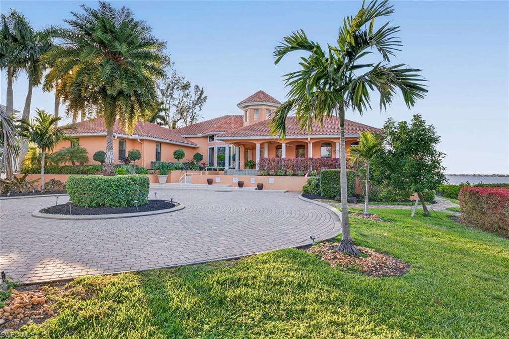 2600 Mcgregor Blvd, Fort Myers, photo 3