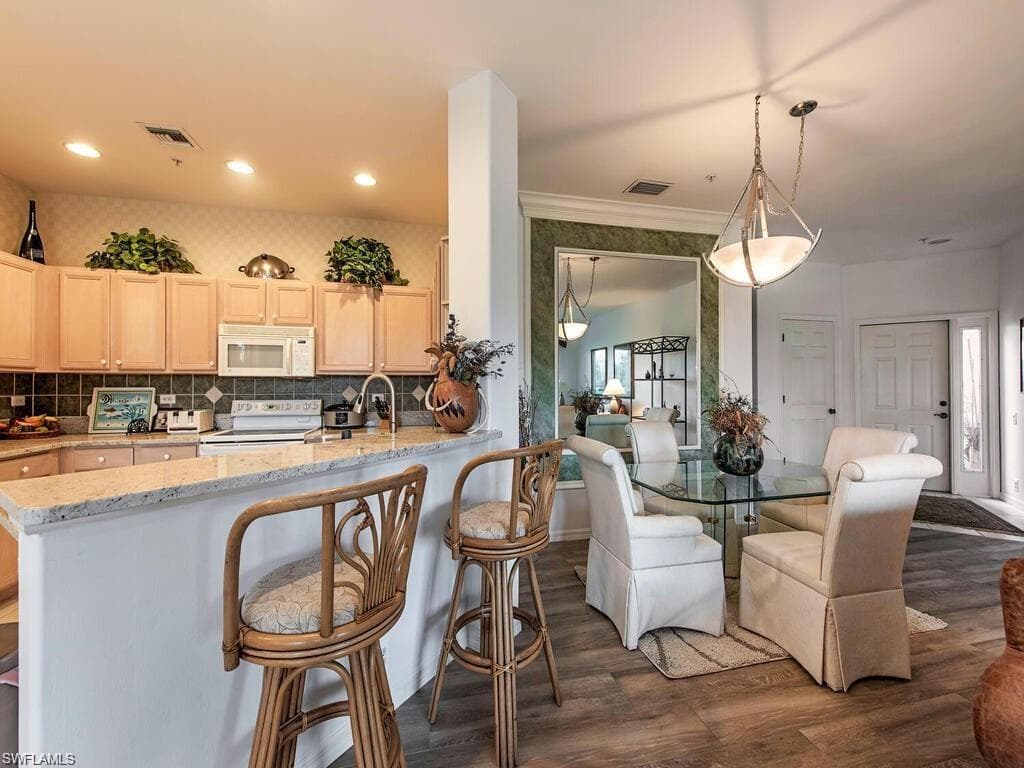 8225 Danbury Blvd #1-102, Naples, photo 2
