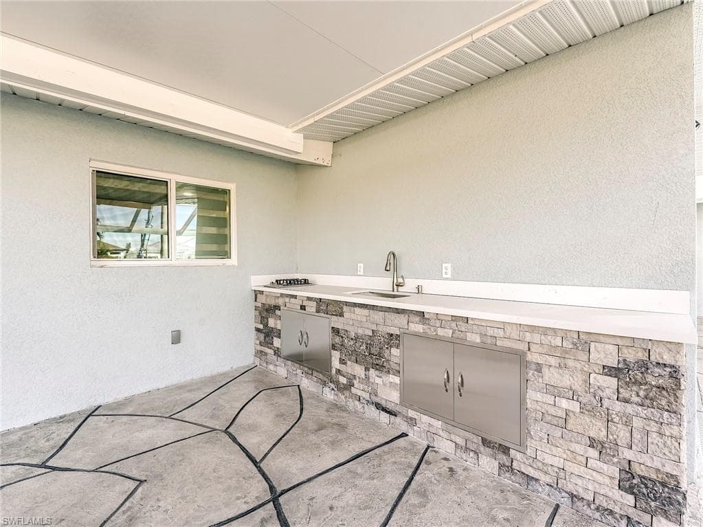 5302 Cortez Ct, Cape Coral, photo 3
