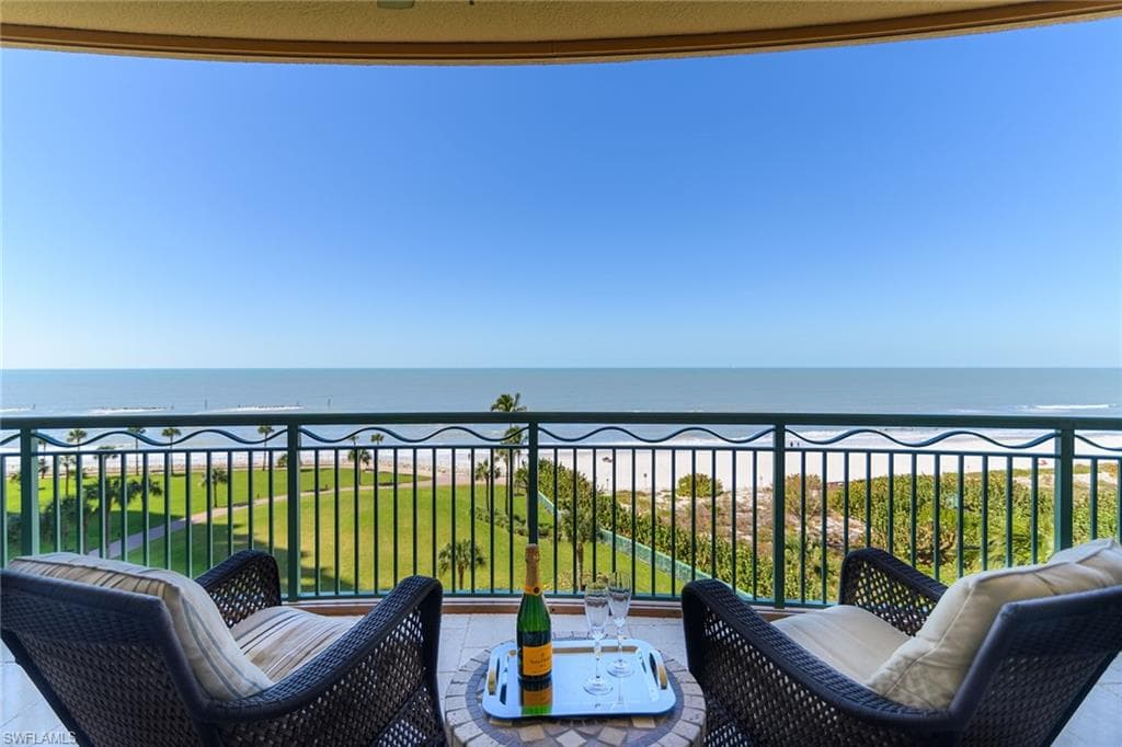 940 Cape Marco Dr #602, Marco Island, photo 2