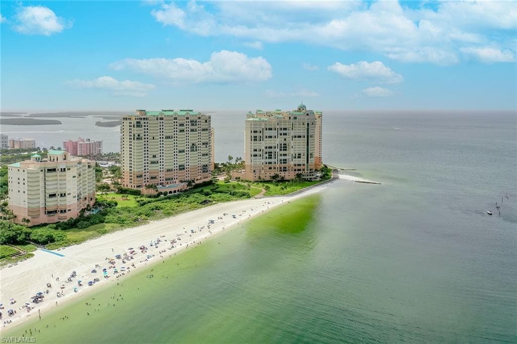 940 Cape Marco Dr #602, Marco Island