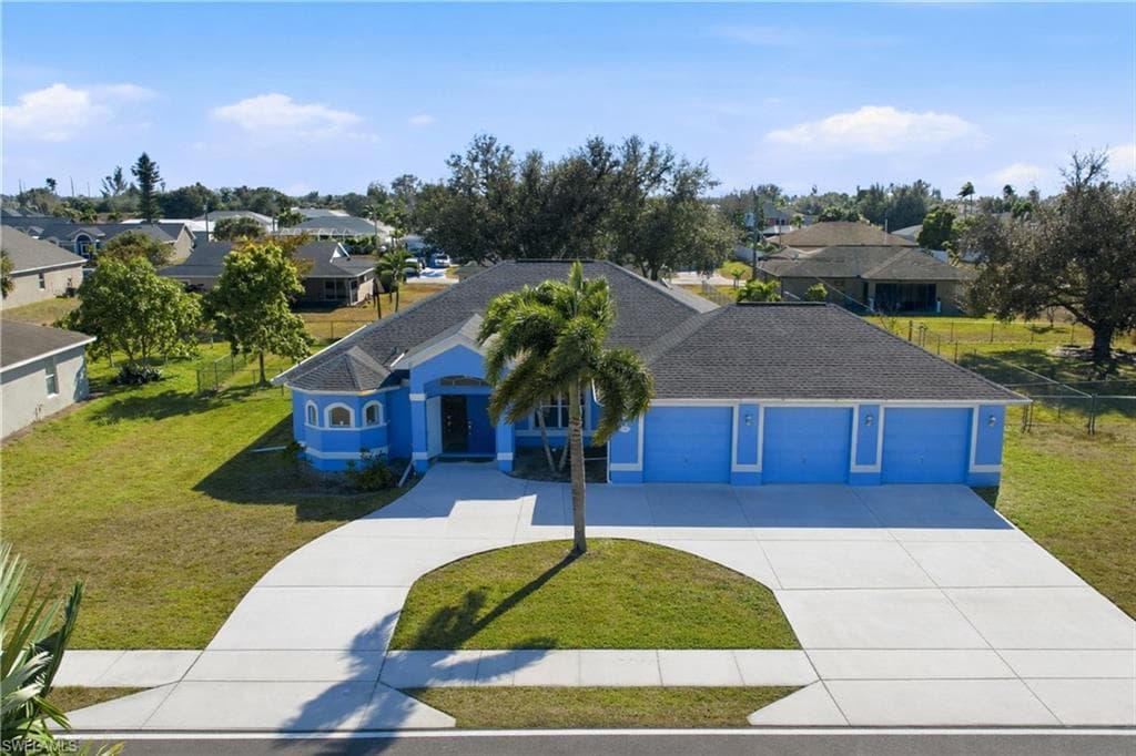 126 Nicholas Pkwy, Cape Coral, photo 3