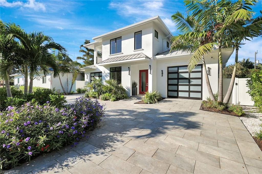 739 5th Ave, Naples