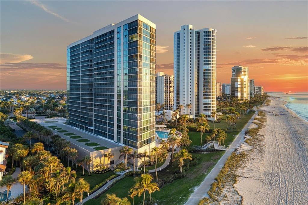 4651 Gulf Shore Blvd #101, Naples, photo 3