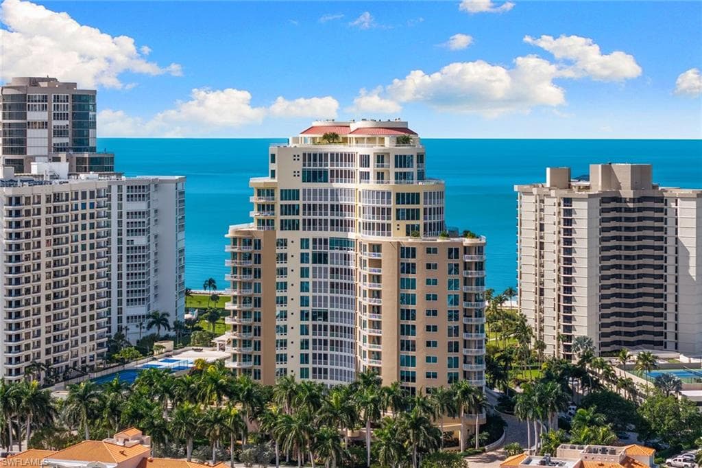 4501 Gulf Shore Blvd #405, Naples, photo 2