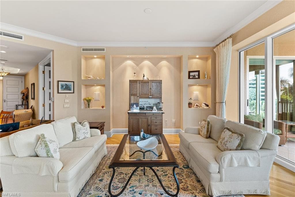 4501 Gulf Shore Blvd #405, Naples, photo 3