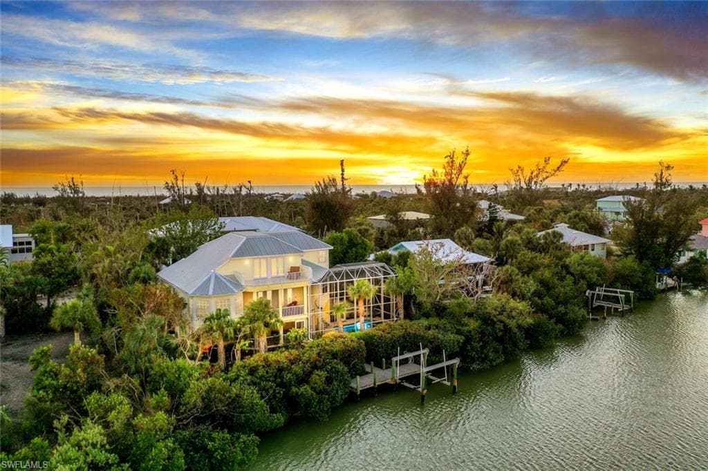 5810 Pine Tree Dr, Sanibel, photo 2