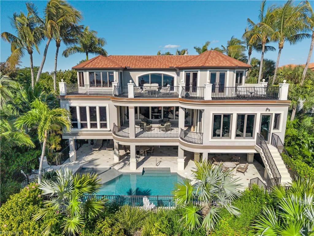 3767 Gulf Dr, Sanibel, photo 3