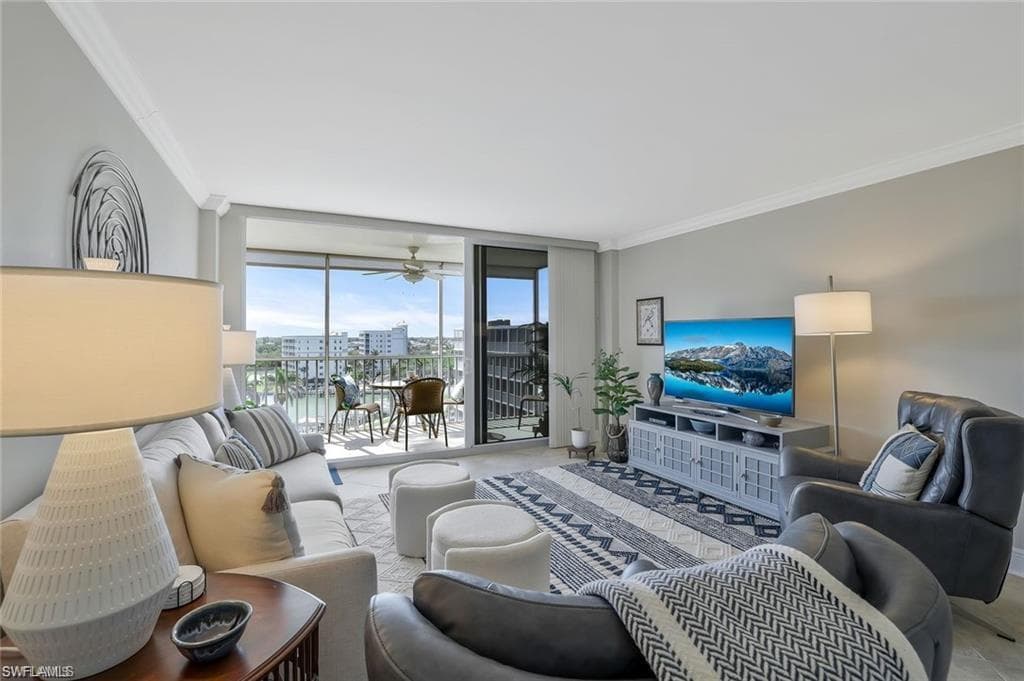 5 Bluebill Ave #812, Naples, photo 2