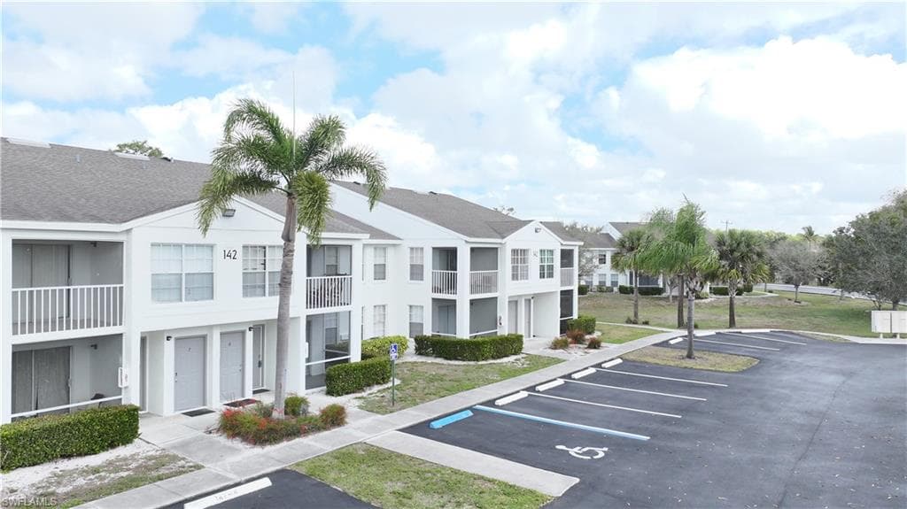 142 Santa Clara Dr #5, Naples, photo 2