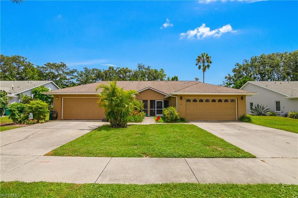 494 Saint Andrews Blvd #14, Naples