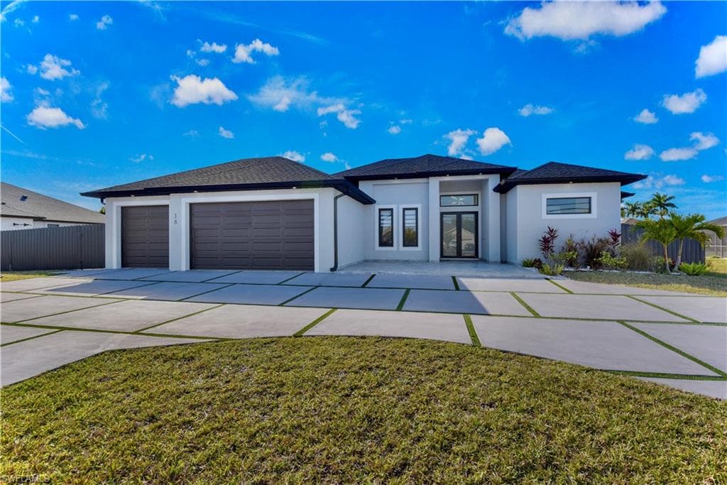 18 Nelson Rd, Cape Coral