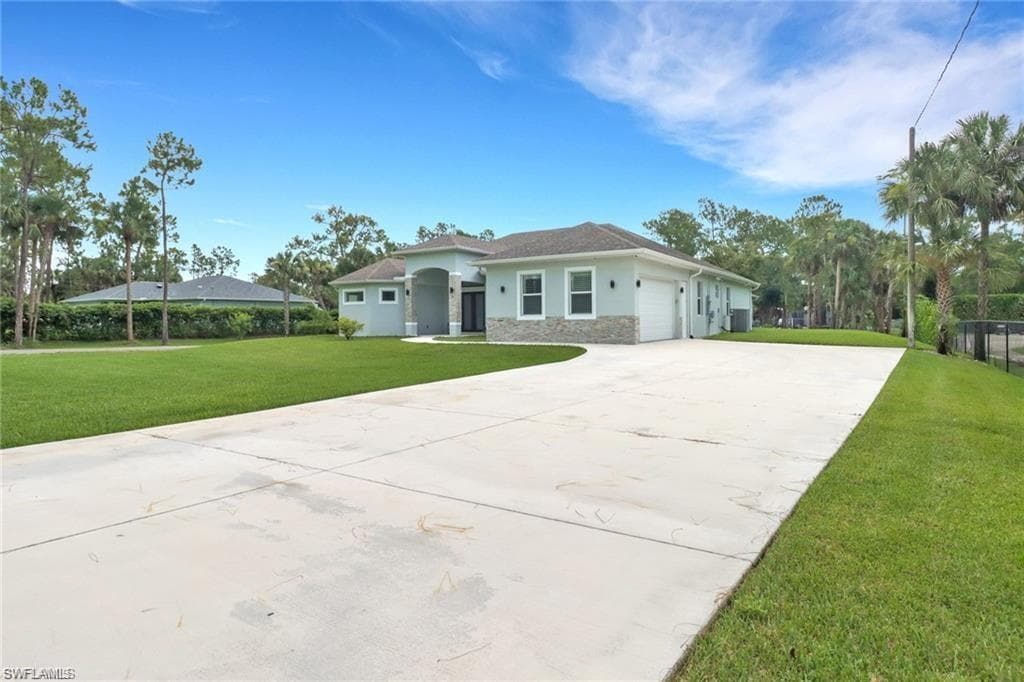 1086 21st St, Naples, photo 3
