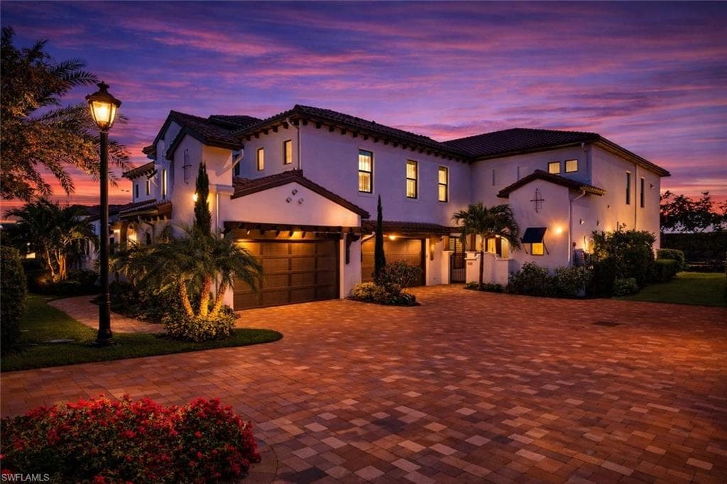 16320 Corsica Way #102, Naples