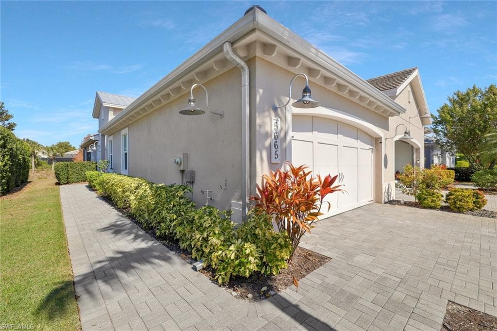 5665 Highbourne Dr, Naples, photo 3