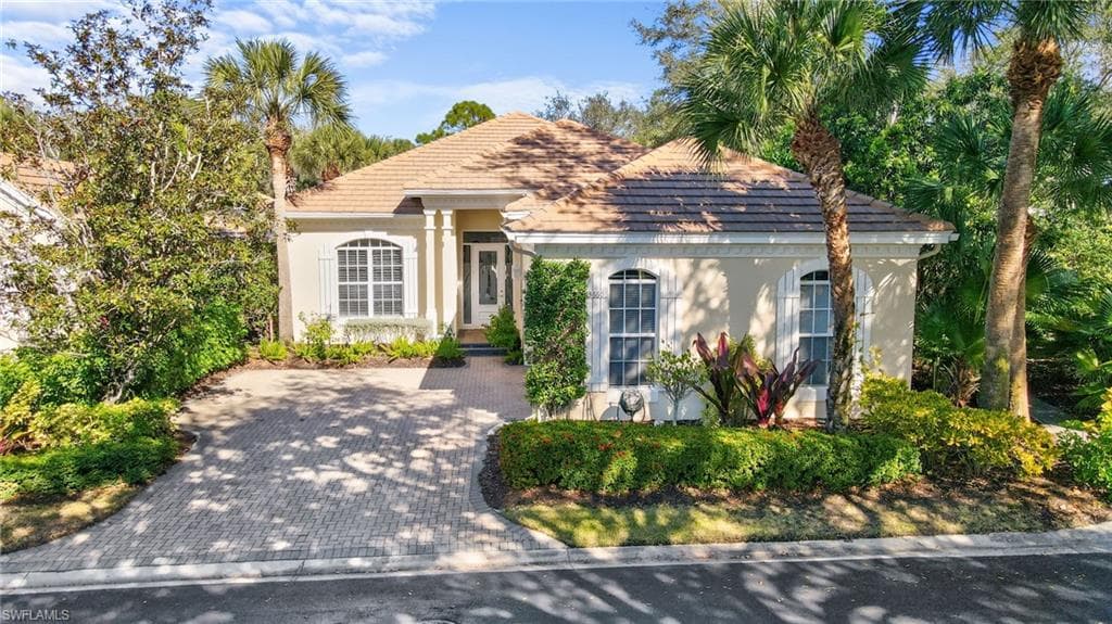 3660 Olde Cottage Ln, Bonita Springs