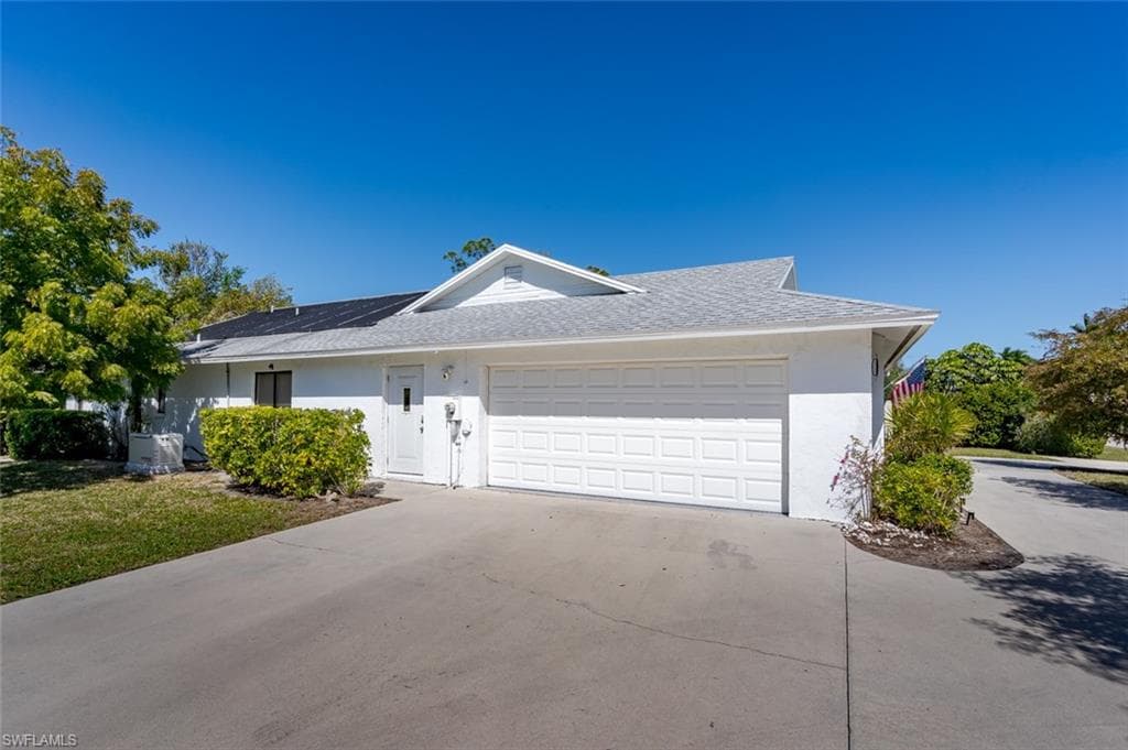 661 Valley Dr, Bonita Springs, photo 3