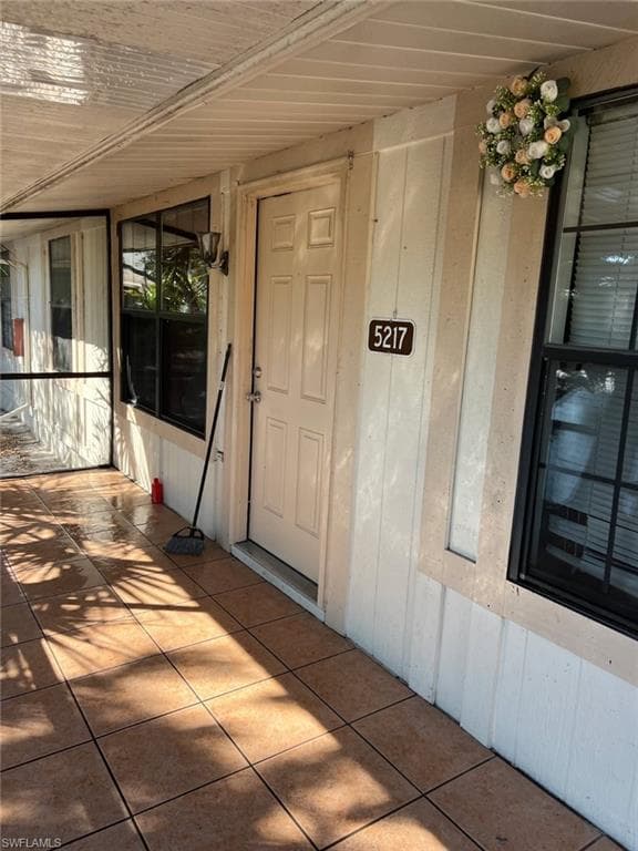 5217 Treetops Dr #i, Naples, photo 2