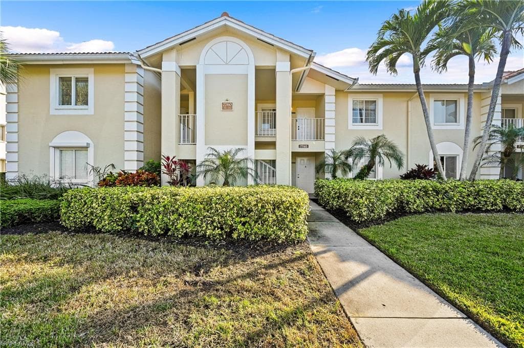 7760 Emerald Cir #s202, Naples, photo 2