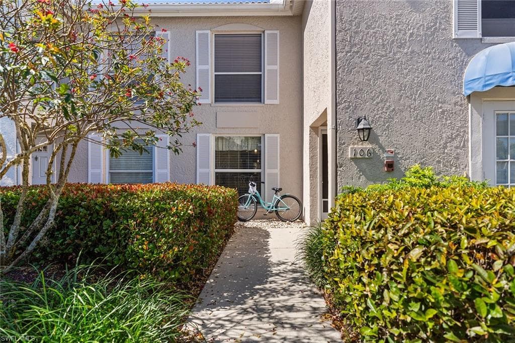 821 Gulf Pavilion Dr #106, Naples, photo 3