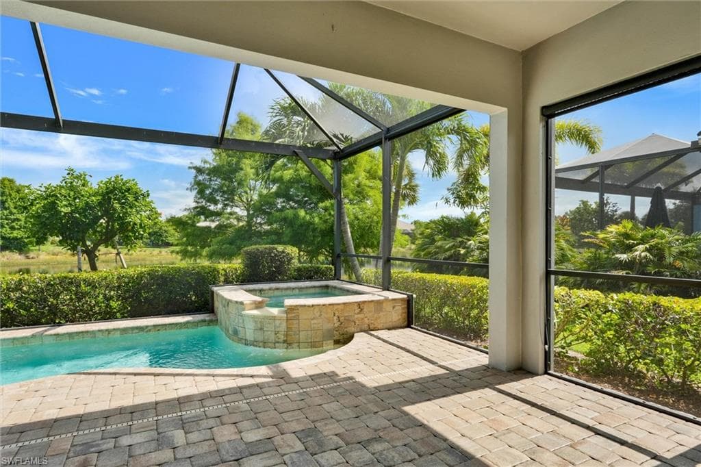 6931 Cay Ct, Naples, photo 2