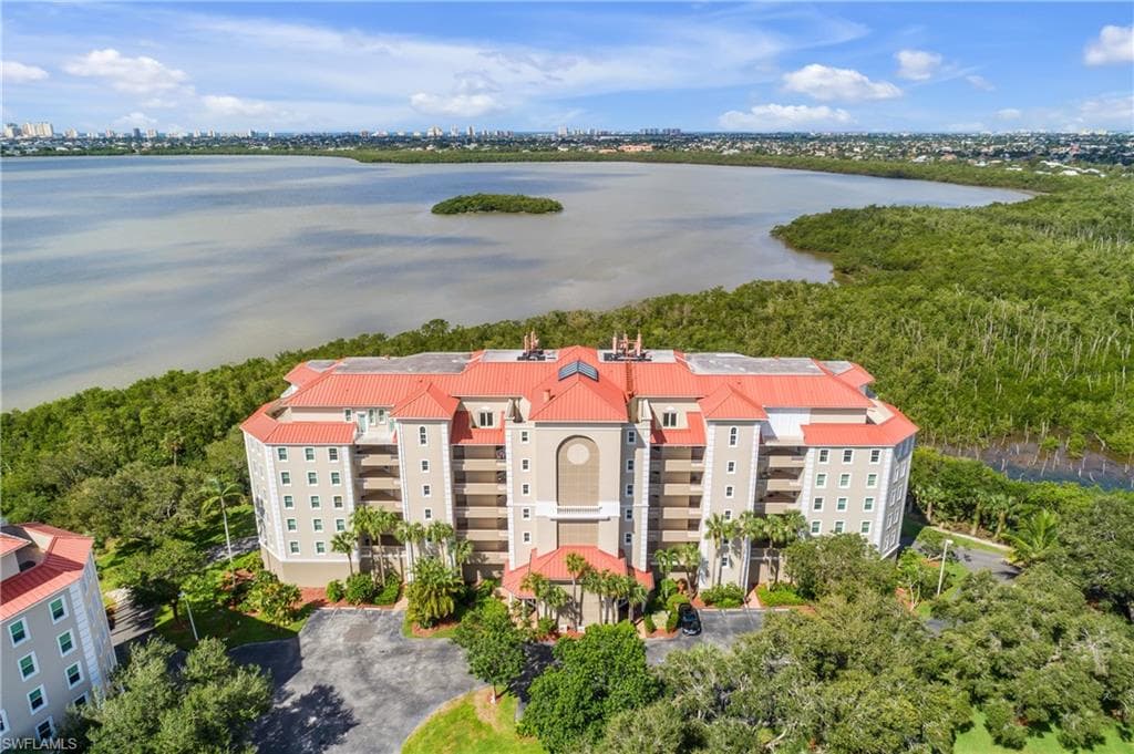 133 Vintage Bay Dr #14, Marco Island, photo 2