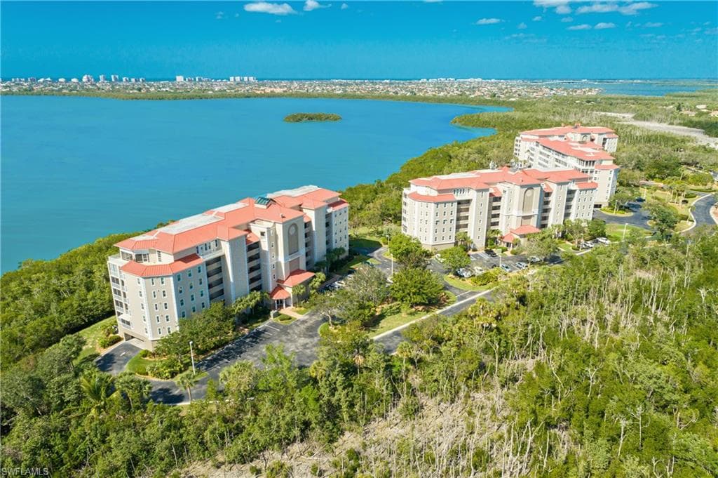 133 Vintage Bay Dr #14, Marco Island