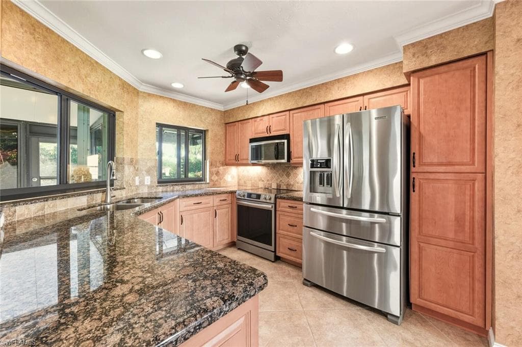 738 Reef Point Cir, Naples, photo 2