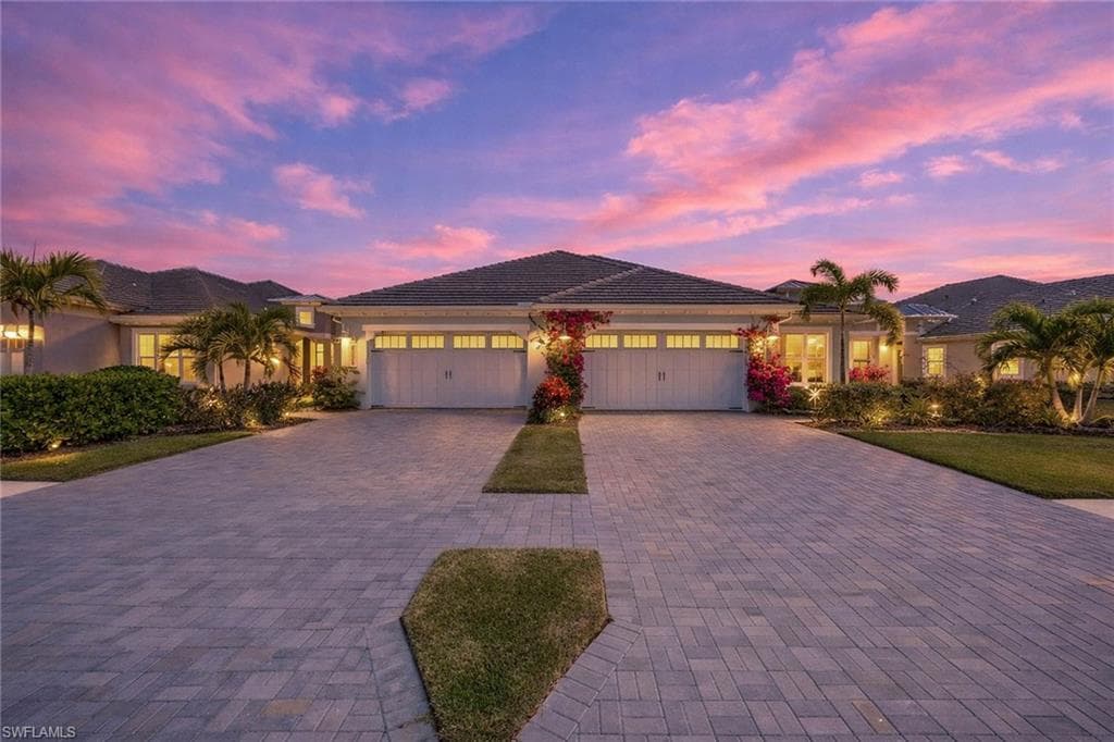 6382 Negril Isle Dr, Naples