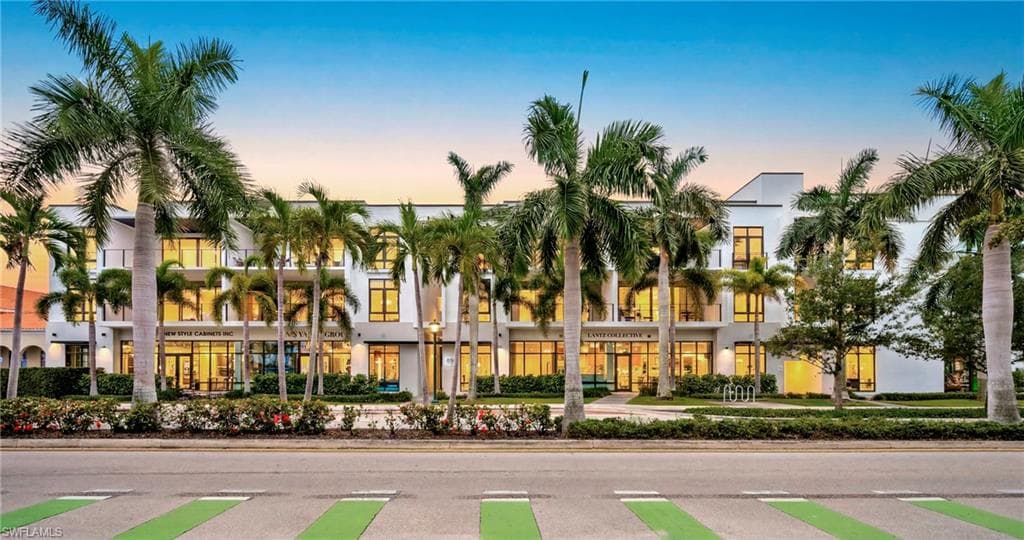 850 Central Ave #209, Naples
