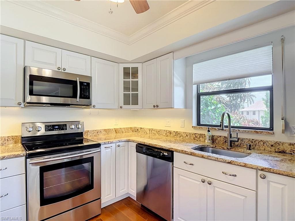 1065 8th St #203, Naples, photo 3