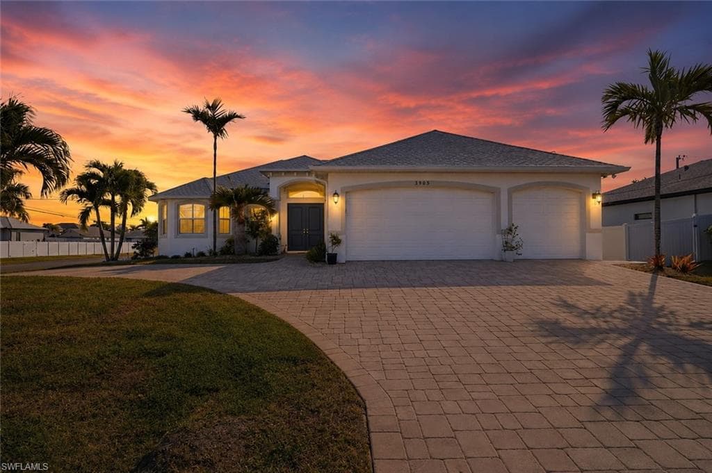 3905 Agualinda Blvd, Cape Coral, photo 2