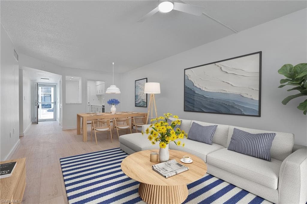 72 7th St #108, Naples, photo 2